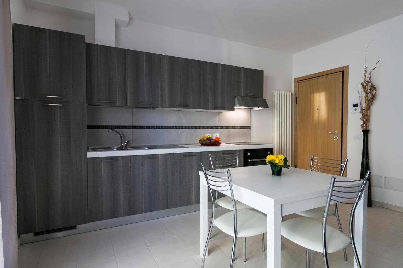 Aparthotel Residenza Riva Azzurra à Rimini Extérieur photo